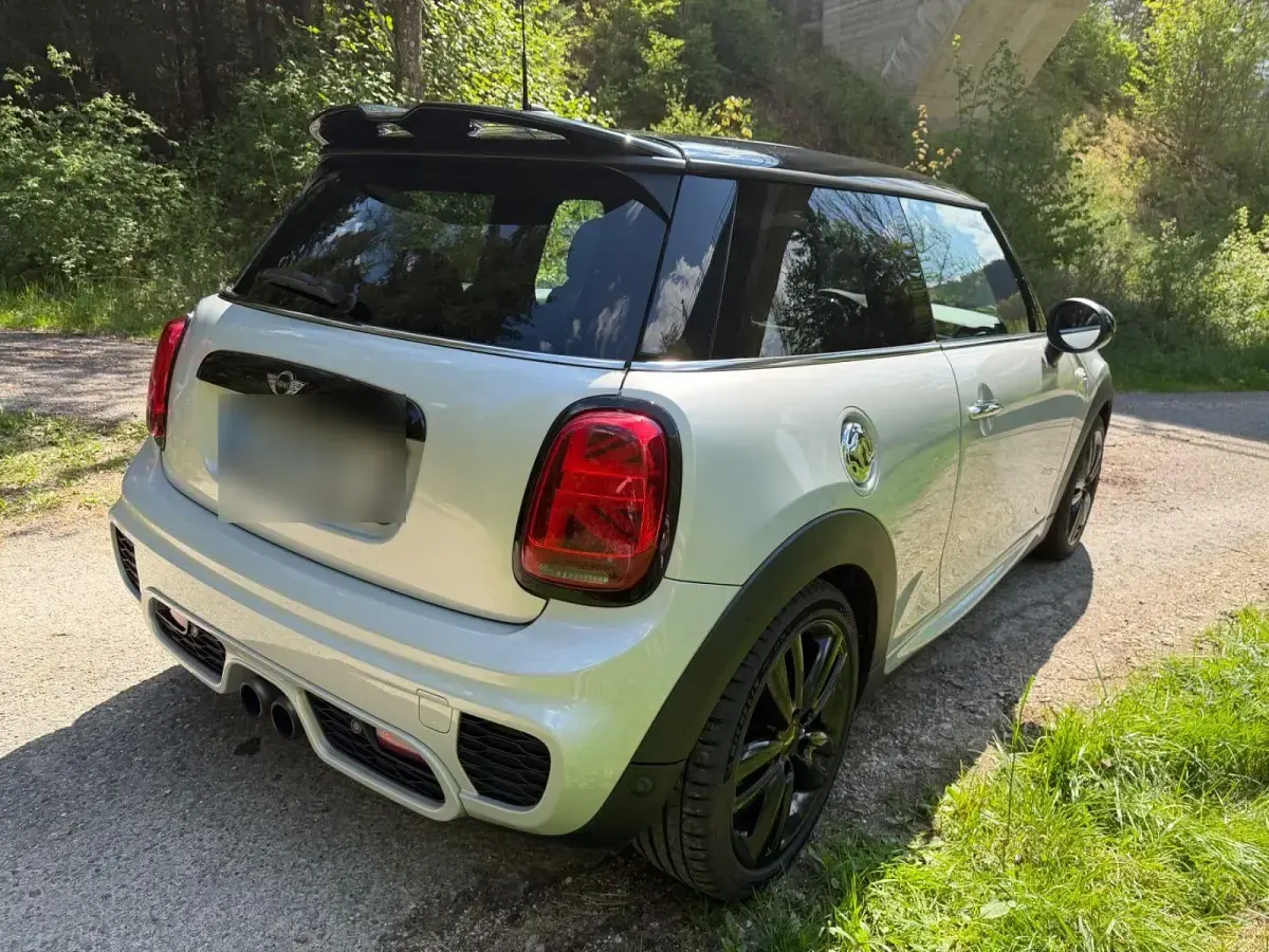 Käytetty Mini John Cooper Works 192 HP (141 kW) 2016 Hopea Viistoperä