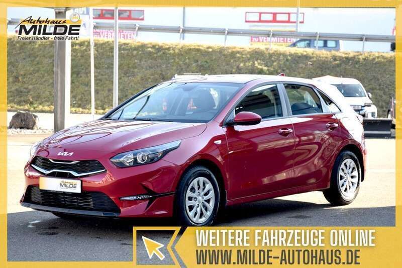 Rot Neu 2024 Kia Ceed Limousine | 22.790 € (Superpreis) - Bild 1/4
