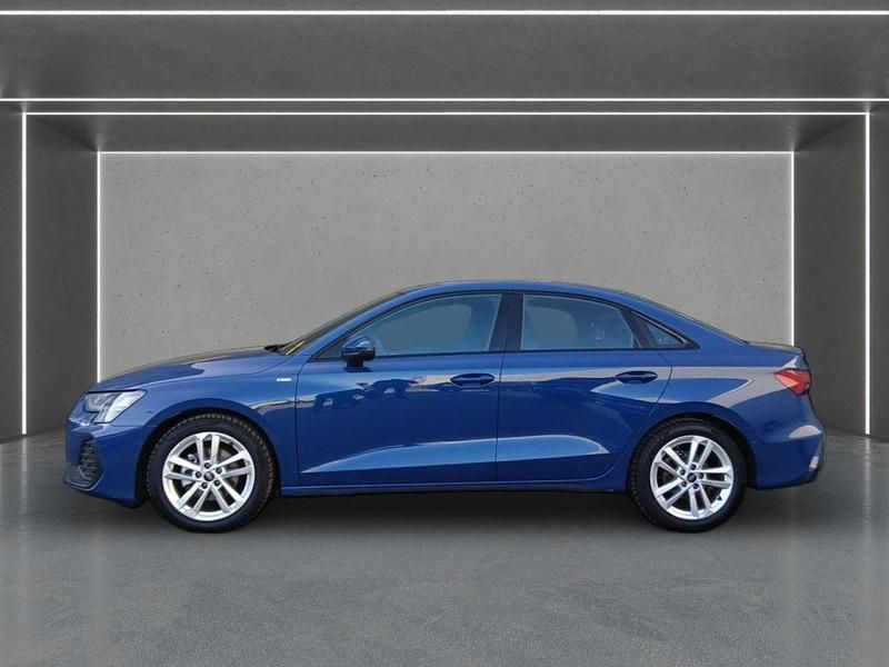 Gebraucht Audi A3 S-Line 116 PS (85 kW) 2025 Blau Limousine
