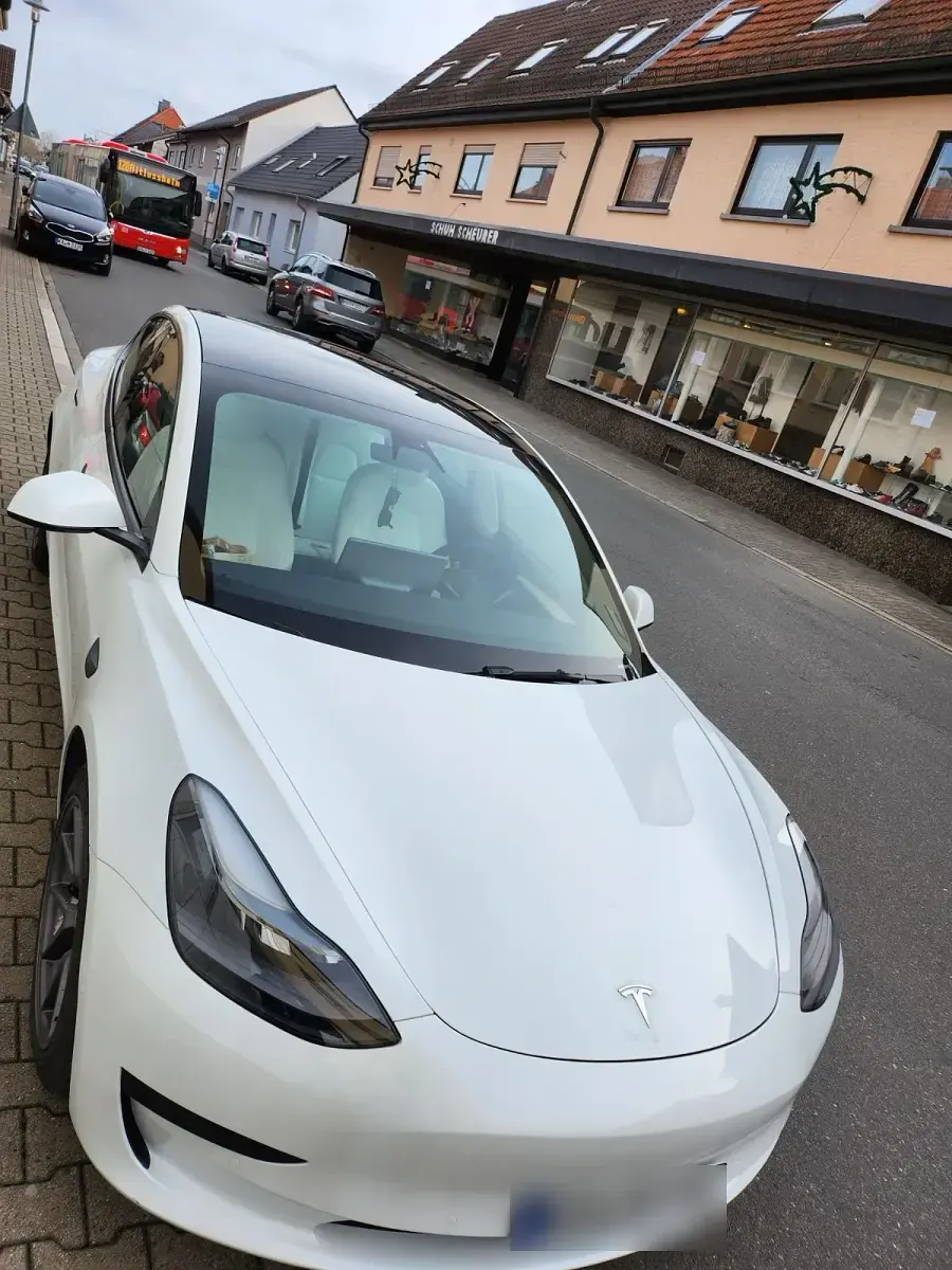 Gebraucht Tesla Model 3 239 kW (325 PS) 2021 Weiß Limousine