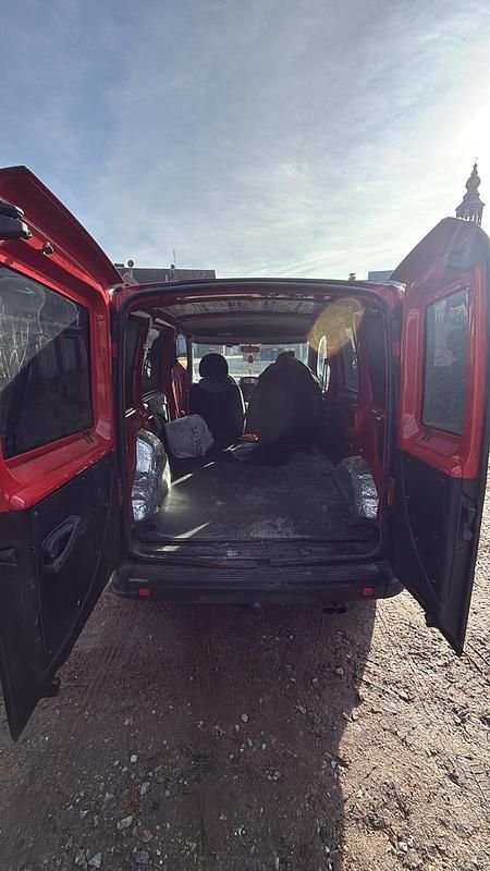 Gebraucht Fiat Doblò 80 PS (58 kW) 2008 Rot Van / Kleinbus