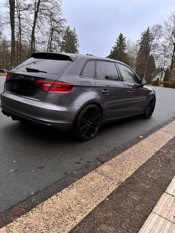 Gebraucht Audi A3 179 PS (131 kW) 2013 Grau Limousine