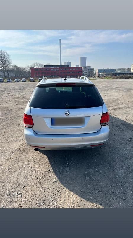 Gebraucht VW Golf VII 105 PS (77 kW) 2012 Silber Kombi