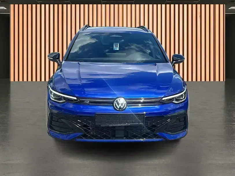 Gebraucht VW Golf VIII R-line 150 PS (110 kW) 2025 Lapiz blue metallic Kombi