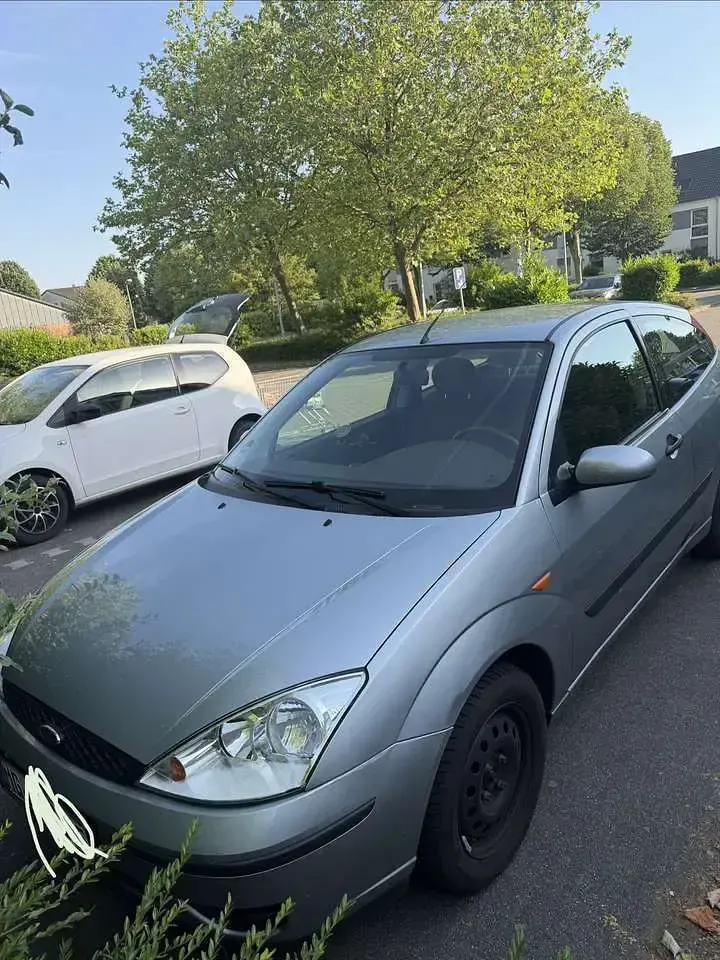 Gebraucht Ford Focus 101 PS (74 kW) 2004 Limousine