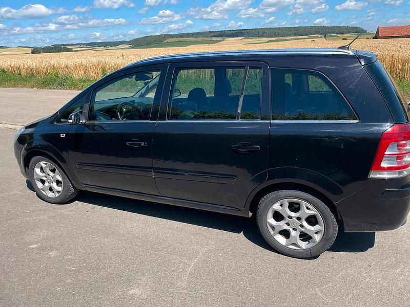 Gebraucht Opel Zafira 150 PS (110 kW) 2008 Schwarz Van / Kleinbus