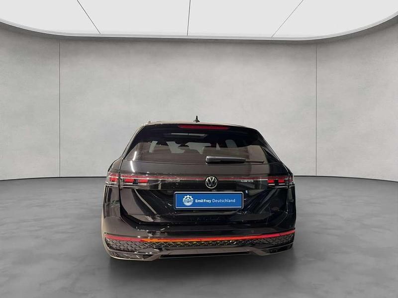 Neu VW Passat R-line 193 PS (141 kW) 2026 Schwarz Kombi