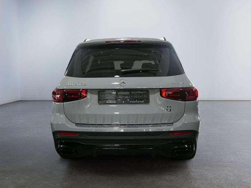Gebraucht Mercedes GLB200 AMG 150 PS (110 kW) 2025 Manufaktur lack manufaktur alp SUV