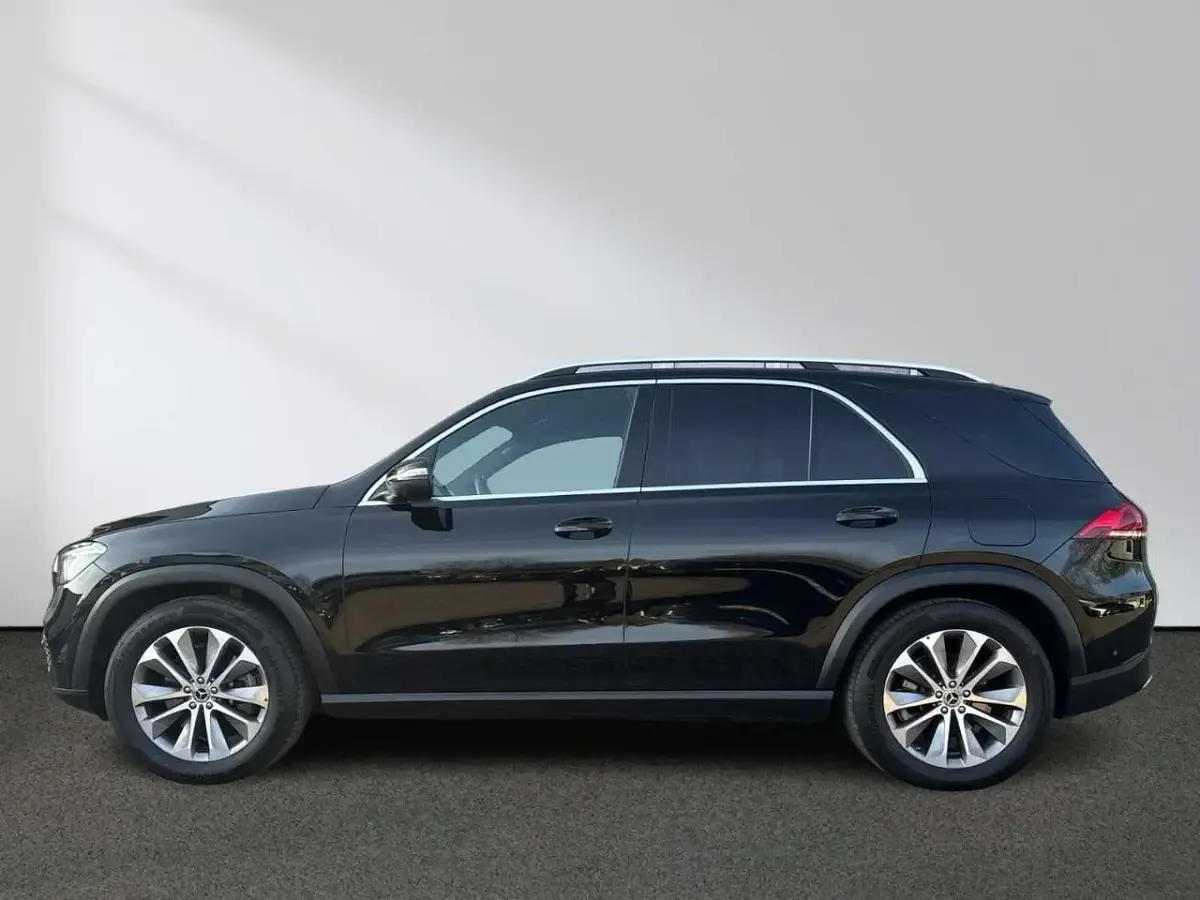 Gebraucht Mercedes GLE350 AMG 194 PS (142 kW) 2022 Unilack schwarz uni SUV