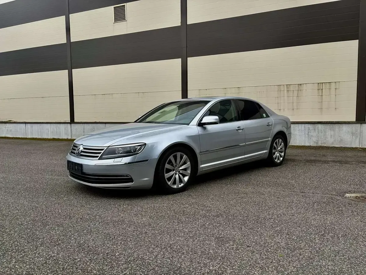Gebraucht VW Phaeton 245 PS (180 kW) 2014 Silber Limousine