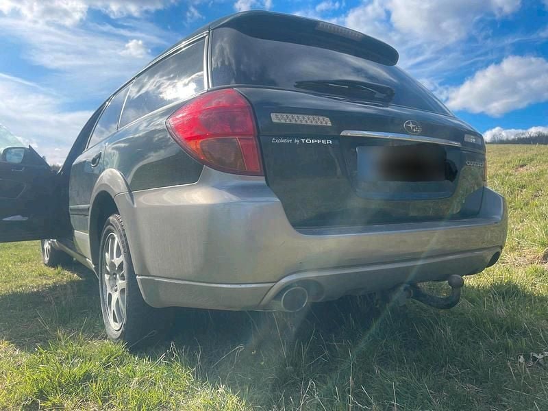 Gebraucht Subaru Outback 156 PS (114 kW) 2002 Grün Kombi