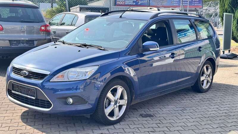 Blau Gebraucht 2009 Ford Focus Ghia Kombi | 1.480 € (Superpreis) - Bild 1/4