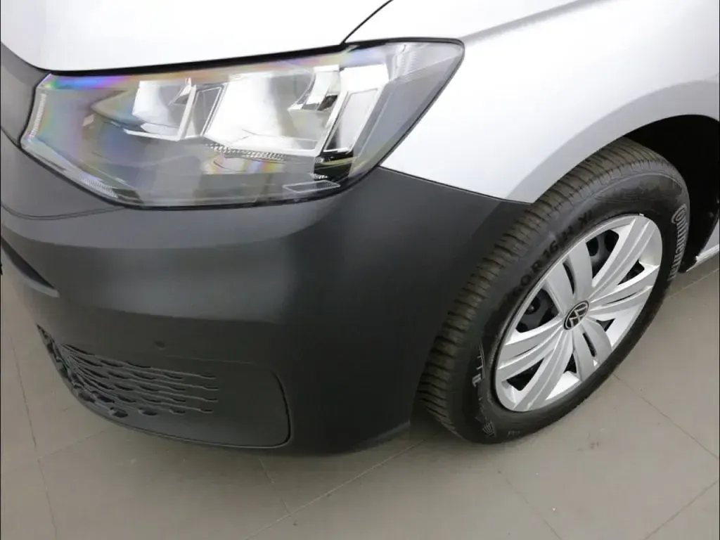 Gebraucht VW Caddy Maxi 122 PS (89 kW) 2025 Reflexsilber (silver), metallic Van / Kleinbus