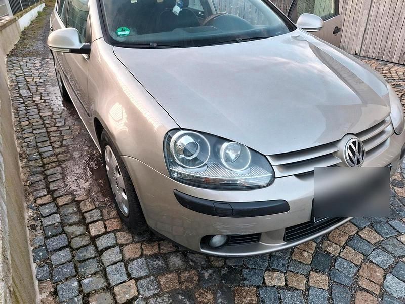 Gebraucht VW Golf V 116 PS (85 kW) 2004 Gelb Kleinwagen