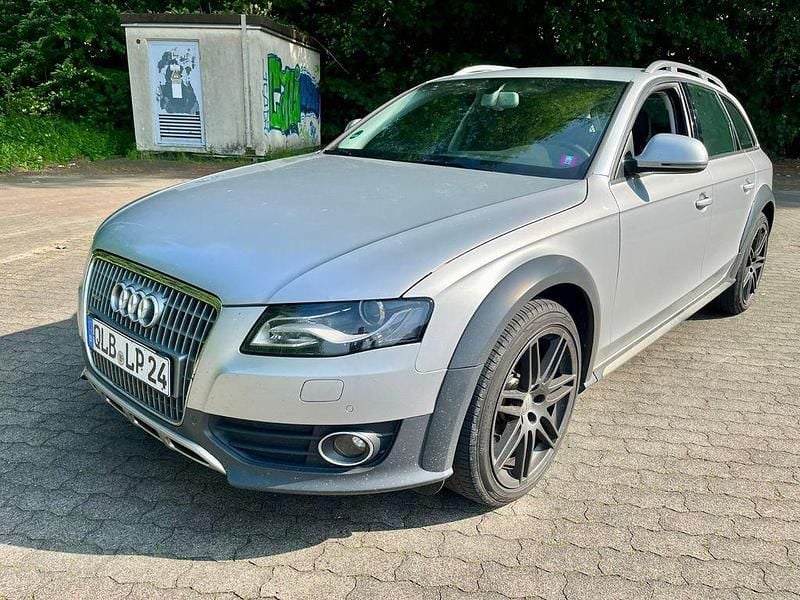 Silber Gebraucht 2010 Audi A4 Allroad S-Line Kombi | 10.299 € (Fairer Preis) - Bild 1/4