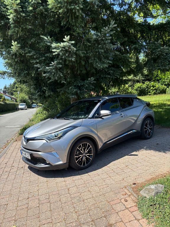 Gebraucht Toyota C-HR Team 122 PS (89 kW) 2018 Silber SUV