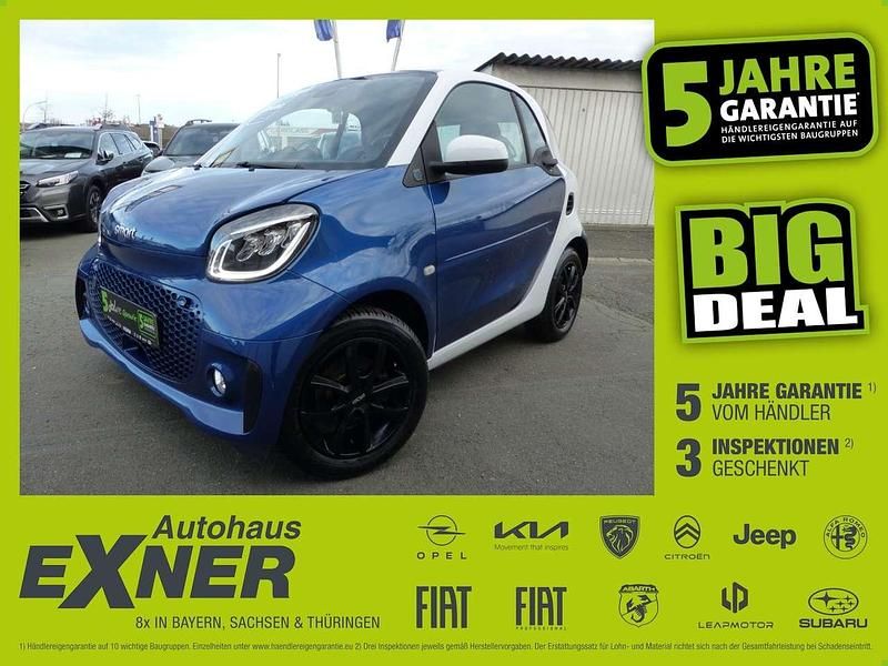 Blau/ weiss Gebraucht 2020 Smart ForTwo Coupé Passion Coupé | 8.990 € (Fairer Preis) - Bild 1/4