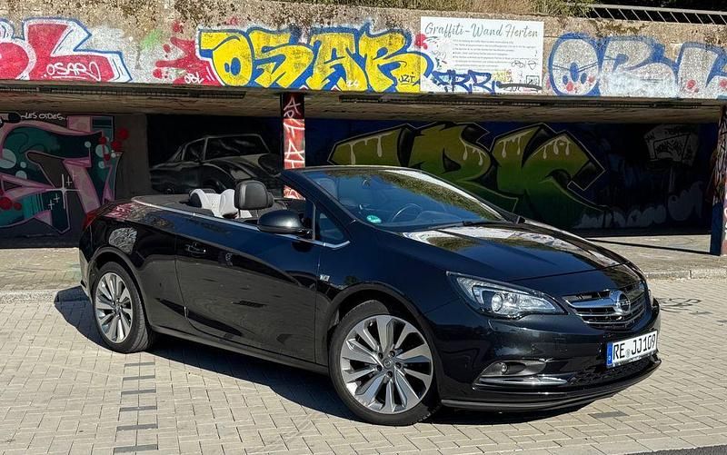 Schwarz Gebraucht 2016 Opel Cascada Innovation Cabrio | 9.200 € (Fairer Preis) - Bild 1/4