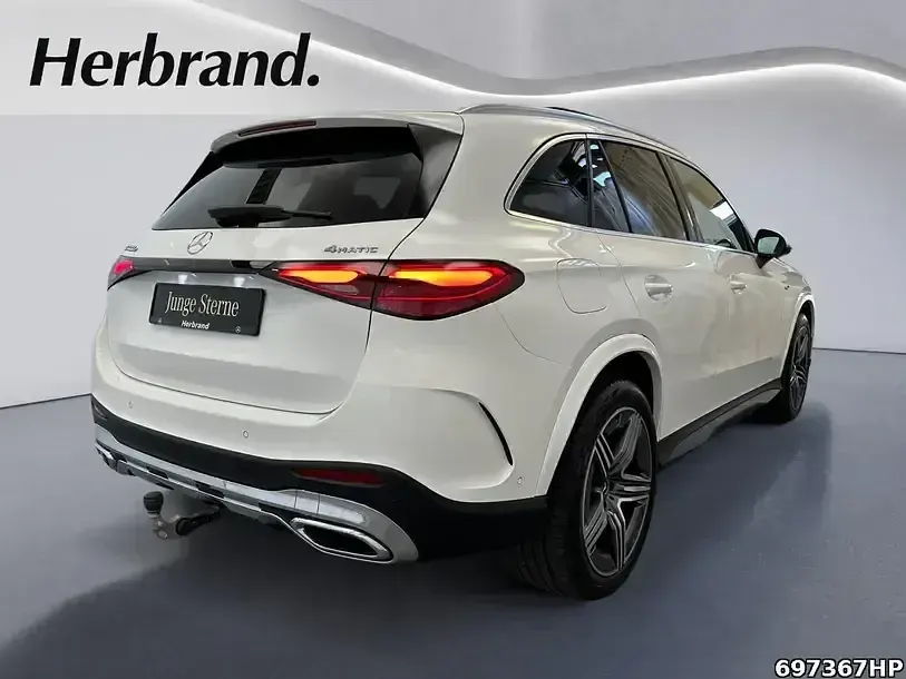 Gebraucht Mercedes GLC400d AMG 381 PS (280 kW) 2025 Unilack polarweiß SUV