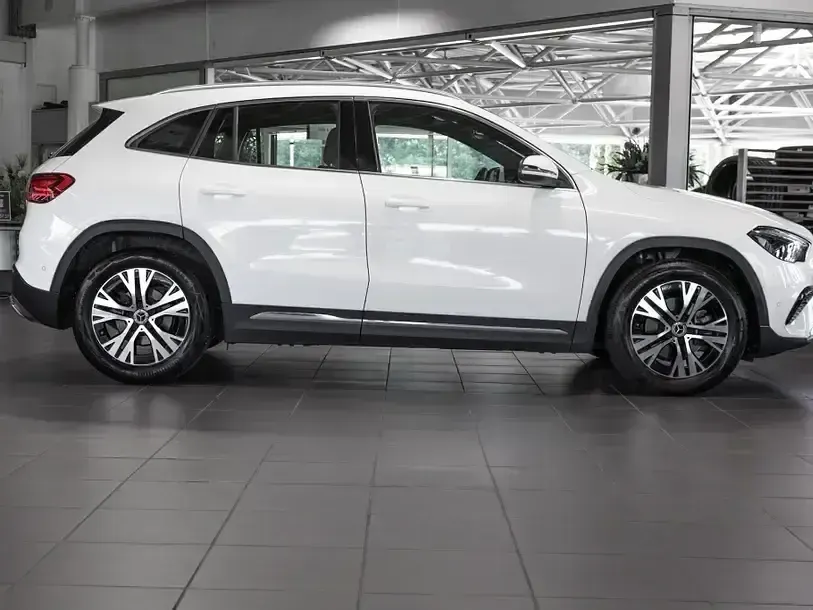 Gebraucht Mercedes GLA200 Progressive 150 PS (110 kW) 2025 Andere SUV