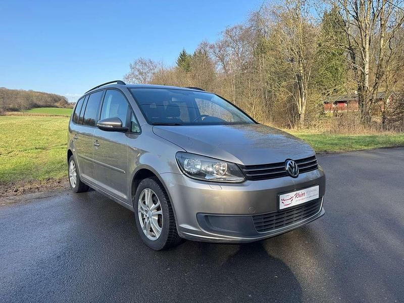 Gebraucht VW Touran Trendline 105 PS (77 kW) 2012 Silber Van / Kleinbus