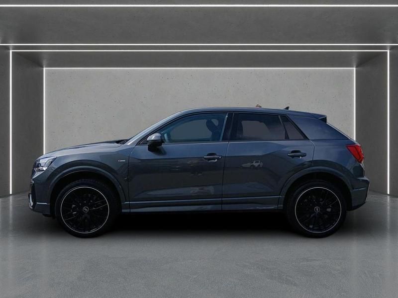 Neu Audi Q2 S-Line 150 PS (110 kW) 2026 Grau SUV