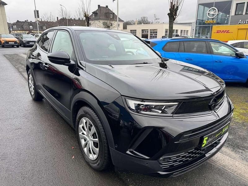 Gebraucht Opel Mokka Ultimate 131 PS (96 kW) 2022 Diamant schwarz/karbon schwarz SUV