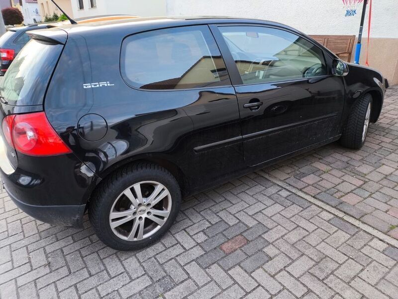 Schwarz Gebraucht 2006 VW Golf V Goal Limousine | 1.600 € (Superpreis) - Bild 1/4