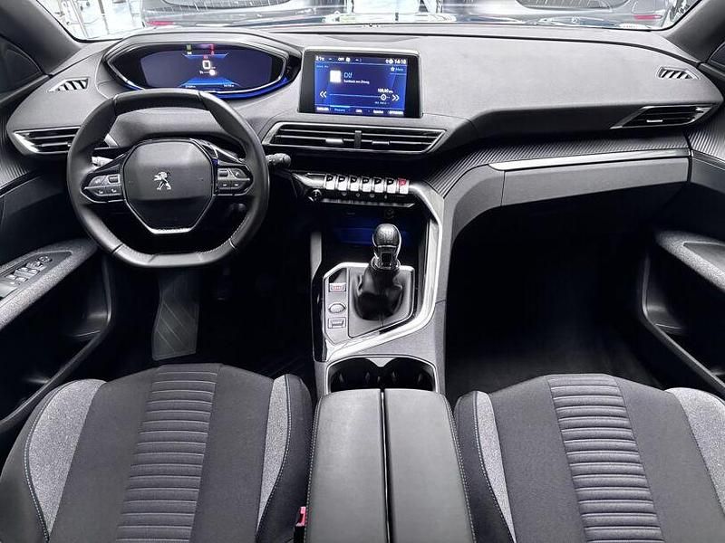 Gebraucht Peugeot 3008 Active 131 PS (96 kW) 2023 Blau (metallic) SUV