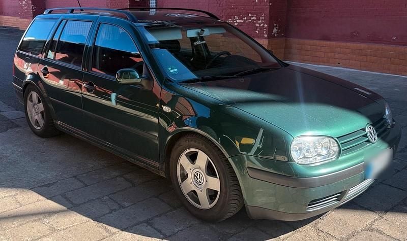 Gebraucht VW Golf IV 101 PS (74 kW) 2002 Grün Kombi