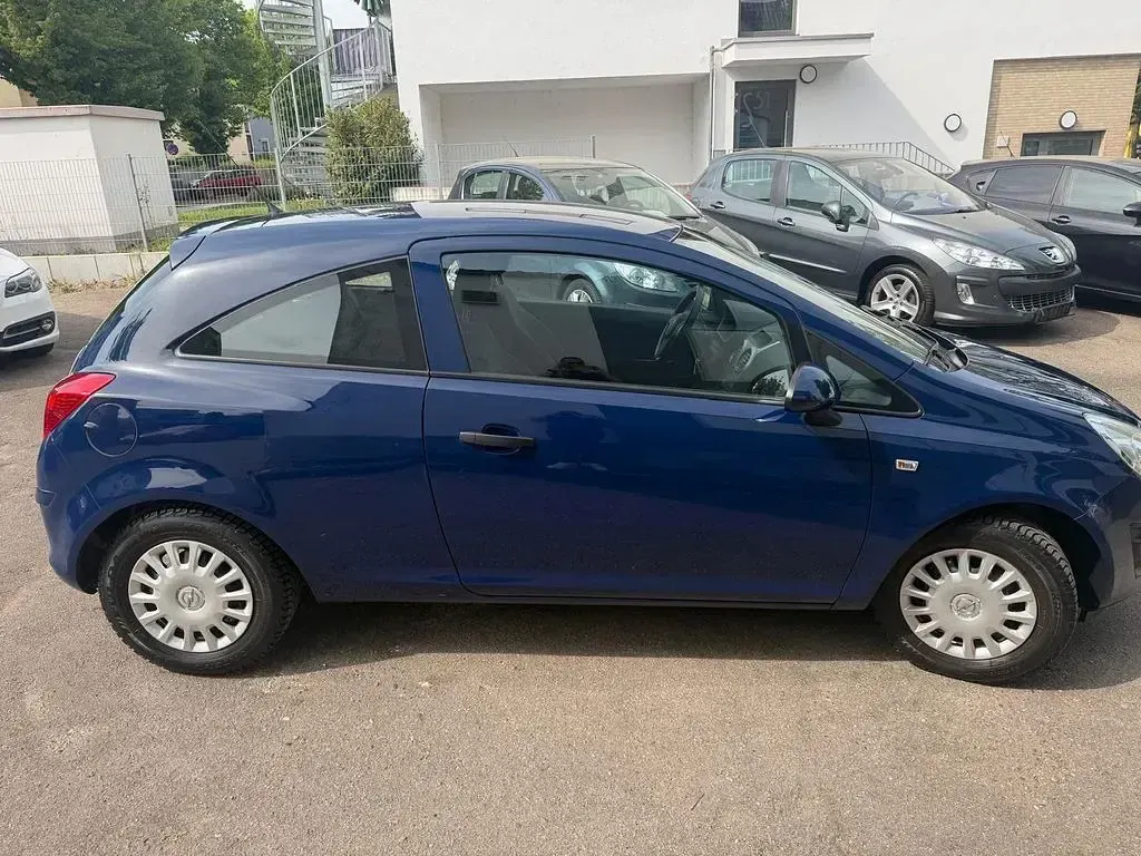 Gebraucht Opel Corsa Selection 69 PS (50 kW) 2013 Royal blau (s2) Kleinwagen