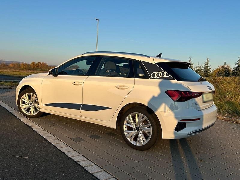 Gebraucht Audi A3 Advanced 110 PS (80 kW) 2024 Weiß Limousine