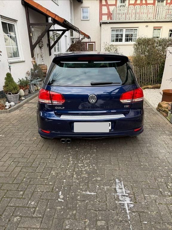 Gebraucht VW Golf VI Team 122 PS (89 kW) 2011 Blau Kleinwagen