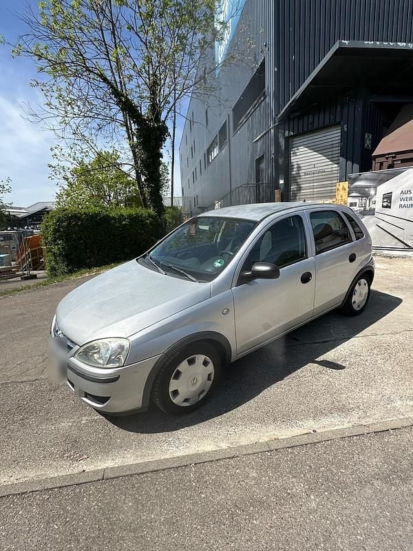Second-hand Opel Corsa 75 CP (55 kW) 2004 Argintiu Hatchback