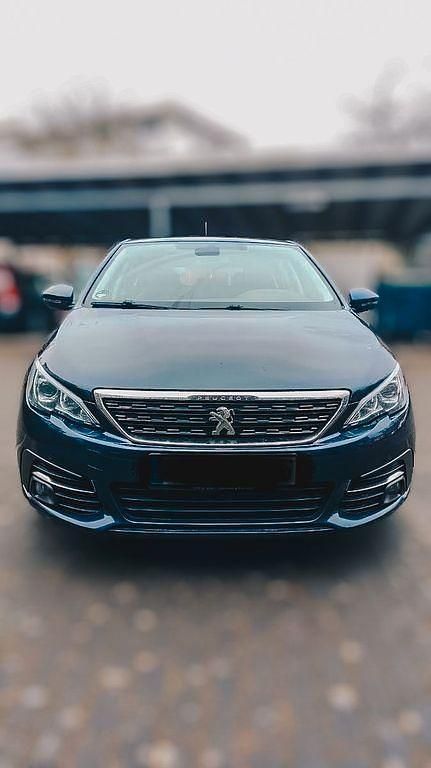 Gebraucht Peugeot 308 Allure 131 PS (96 kW) 2018 Blau Limousine