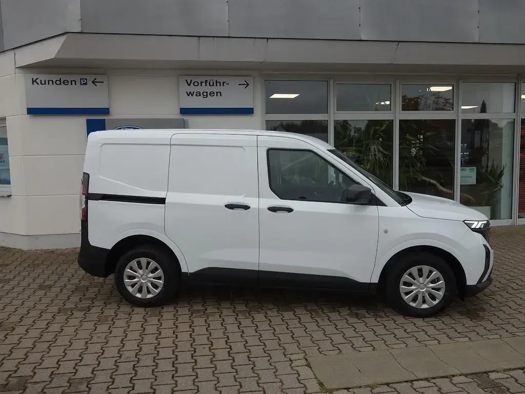 Neu Ford Transit Trend 120 PS (88 kW) 2026 Weiß Limousine