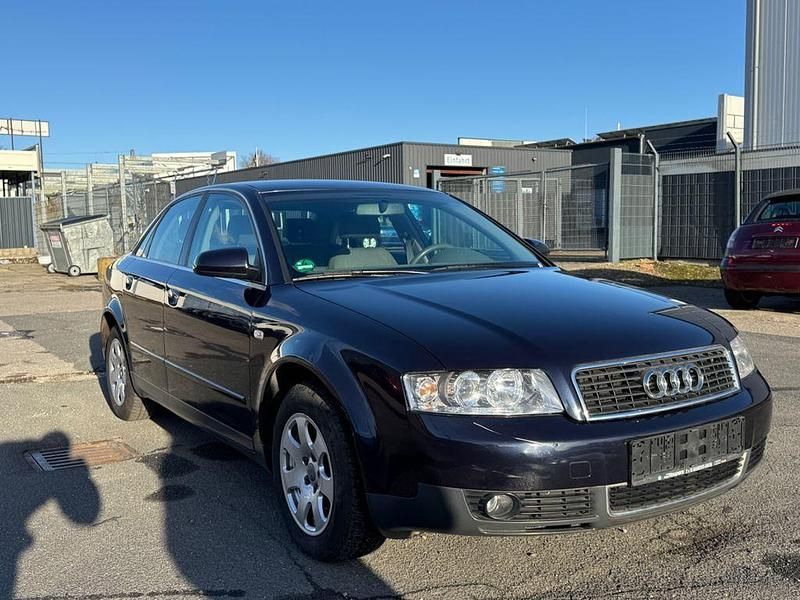 Gebraucht Audi A4 131 PS (96 kW) 2001 Blau Limousine