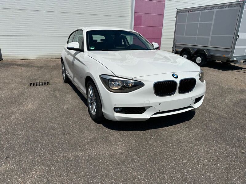 Weiß Gebraucht 2012 BMW 114 Advantage Kleinwagen | 7.800 € (Fairer Preis) - Bild 1/4