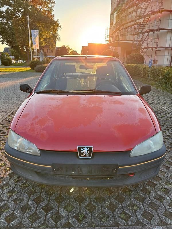 Rot Gebraucht 1997 Peugeot 106 Kleinwagen | 699 € (Fairer Preis) - Bild 1/4