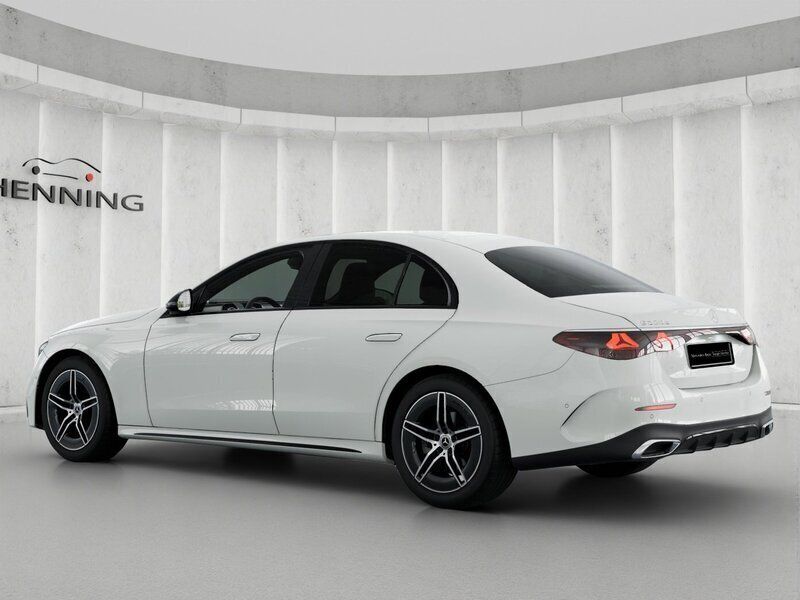 Gebraucht Mercedes E220 AMG 197 PS (144 kW) 2023 Othercolor Limousine