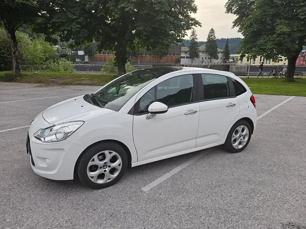 Gebraucht Citroën C3 Attraction 60 PS (44 kW) 2011 Weiß Limousine