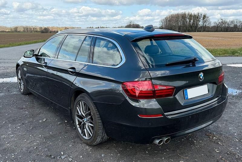 Gebraucht BMW 530 Performance 258 PS (189 kW) 2015 Schwarz Kombi