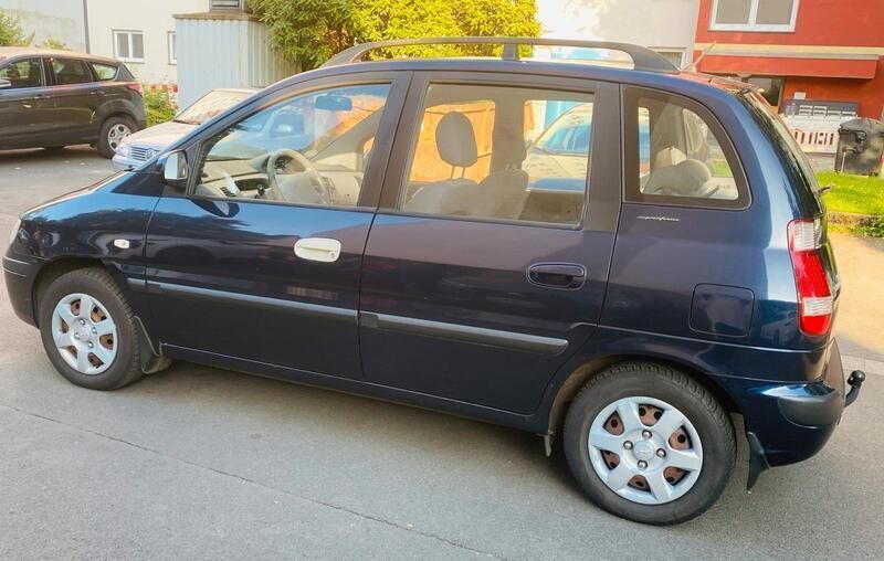 Blau Gebraucht 2007 Hyundai Matrix Van / Kleinbus | 1.290 € (Fairer Preis) - Bild 1/4