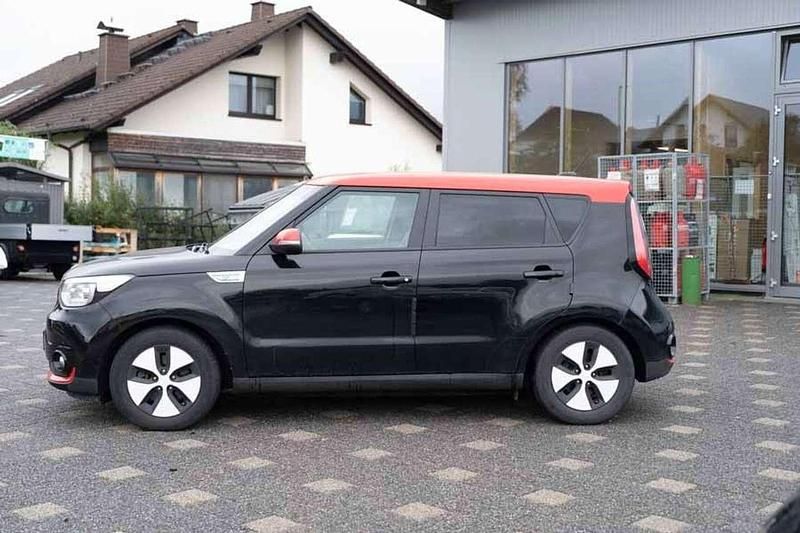 Gebraucht Kia Soul EV Play 80 kW (110 PS) 2017 (abr) cassisschwarz (dach:rot) SUV