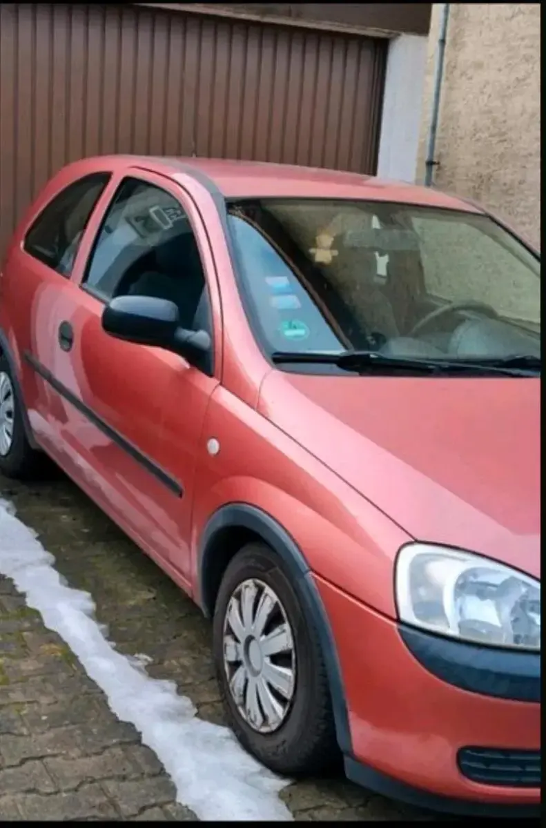 Używany Opel Corsa 75 KM (55 kW) 2001 Czerwony Hatchback