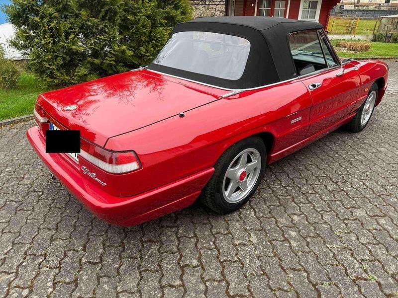 Gebraucht Alfa Romeo Spider 120 PS (88 kW) 1990 Rot Cabrio