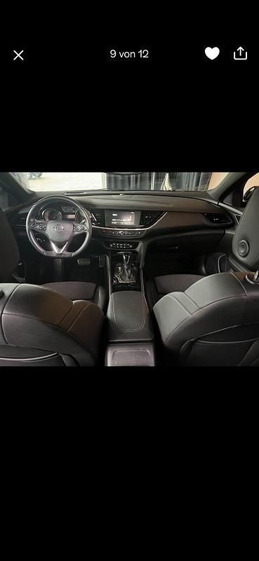 Second-hand Opel Insignia 165 CP (121 kW) 2017 Negru Break