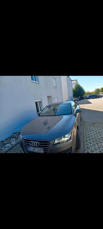 Second-hand Audi A7 2011 Bej Hatchback