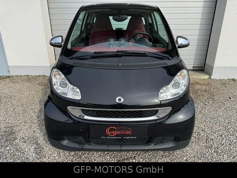 Gebraucht Smart ForTwo Coupé 61 PS (44 kW) 2010 Schwarz Coupé
