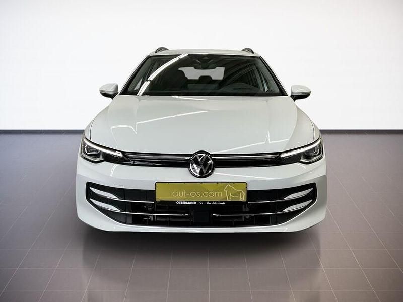 Gebraucht VW Golf VIII Style 150 PS (110 kW) 2025 Weiß Kombi